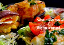 Salade d’œufs frits et magrets de canard