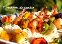 Brochettes de gambas et légumes à la plancha