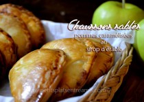 Chaussons sablés aux pommes caramélisées au sirop d’érable.
