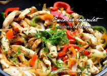 Emincés de poulet aux oignons et poivrons