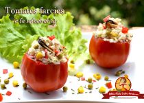Tomates farcies à la salade de riz