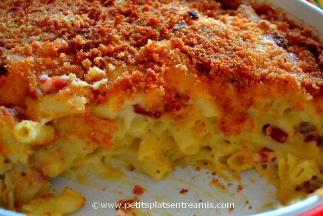 gratin de macaronis au fromage entamé