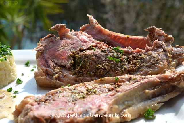 assiette de carré de veau à la moutarde