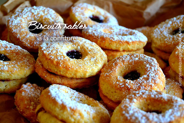 Biscuits sablés à la confiture