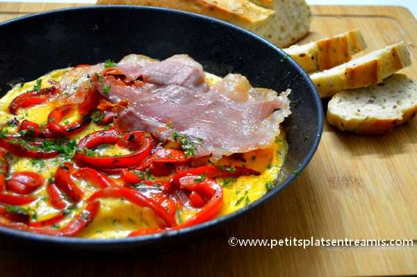 omelette au jambon de Bayonne et poivrons recette