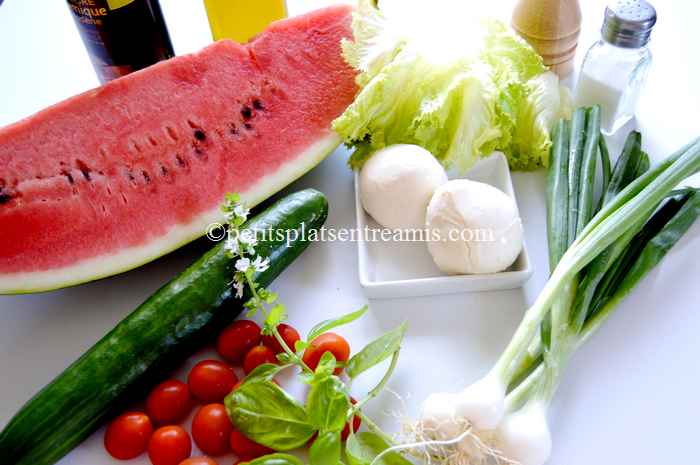 ingrédients salade-à-la-pastèque-et-autres-fraîcheurs