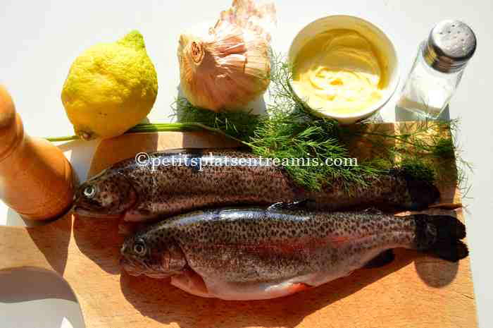 ingrédients truite-saumonée-au-beurre-d'ail-et-aneth