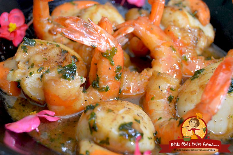 Noix De Saint Jacques Et Crevettes Flambees A L Armagnac Petits