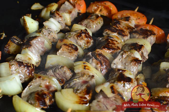 Recette de brochette de poire de boeuf aux herbes de Provence