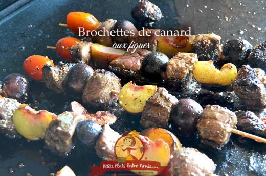 Brochette de canard aux figues et pêches