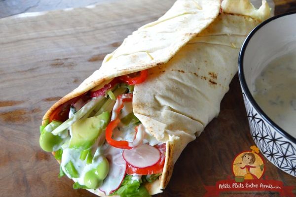 Recette sandwich libanais aux crudités et sauce tzatziki